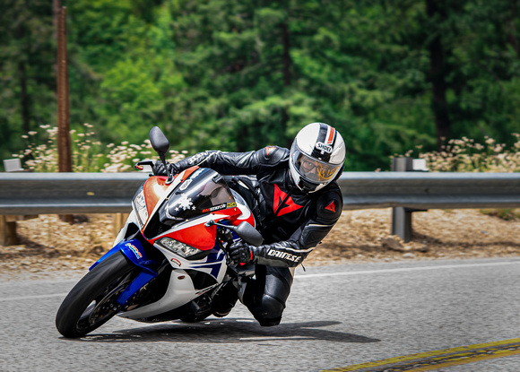 Sportbike photograpphed in  Azusa Canyon